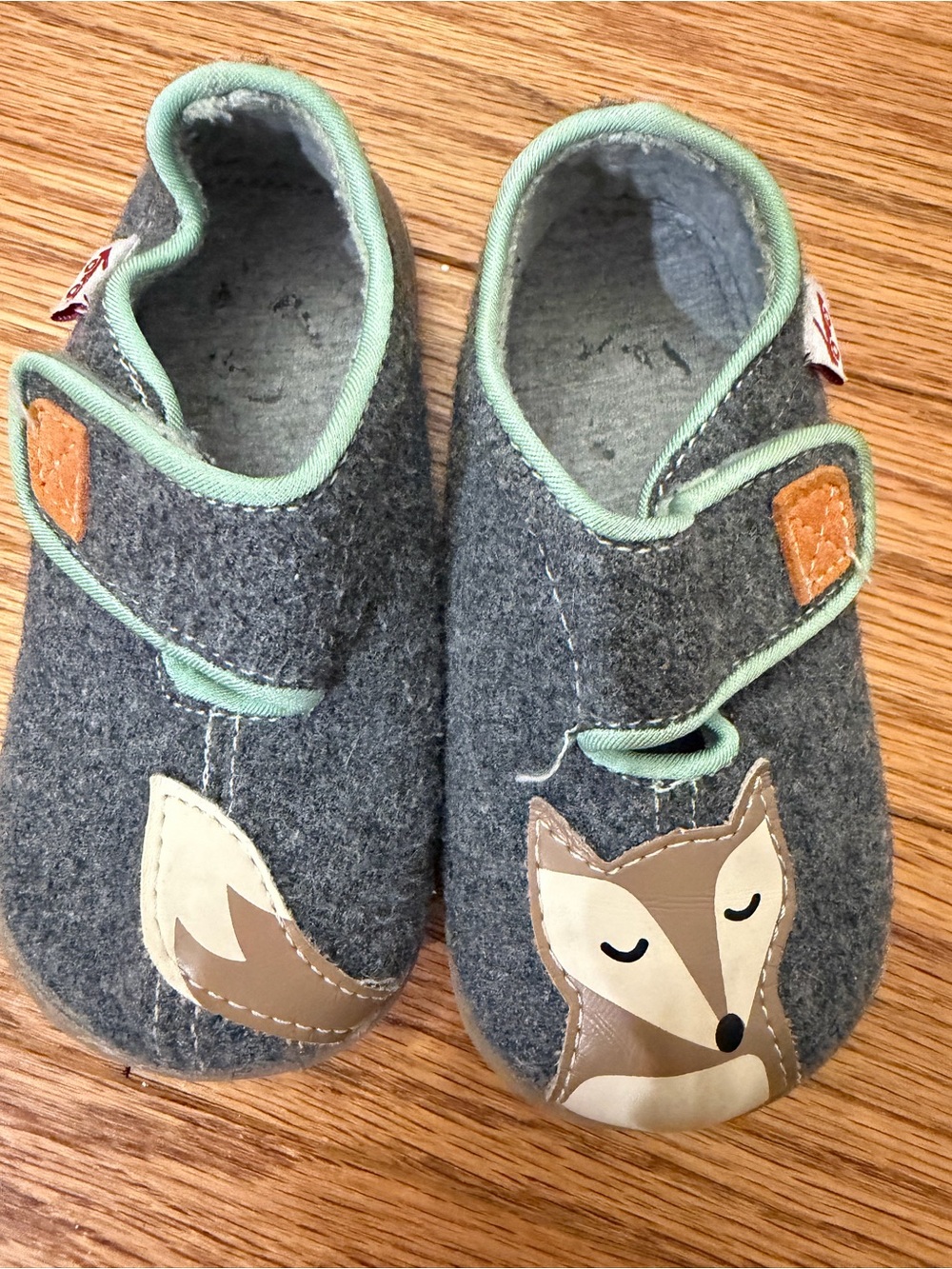 See Kai Run Gray Felt Fox Slip-On Shoes with Mint Trim